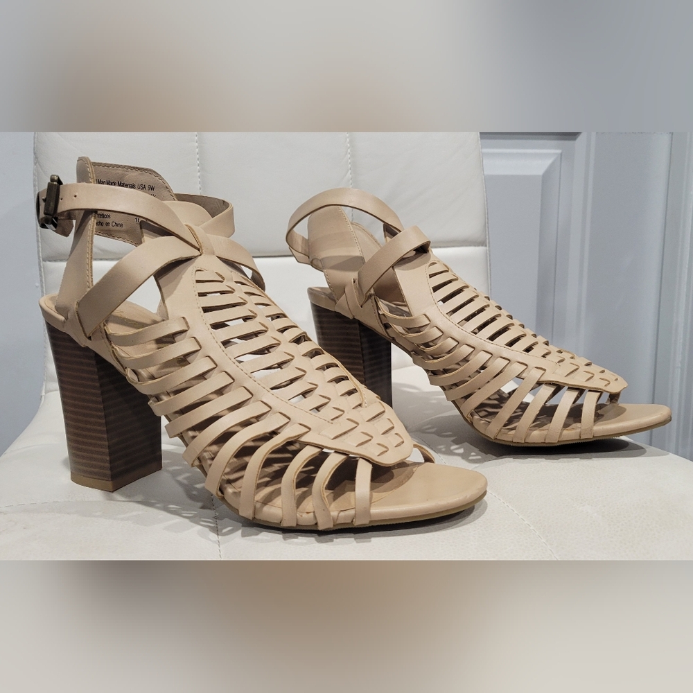 American Eagle Outfitters tan caged block heel sandals Women's